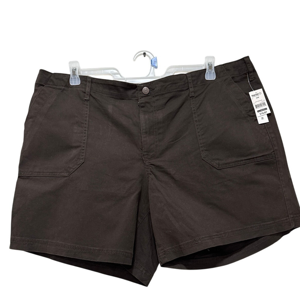 Jeanstar Women's Premium Denim Utility Pocket Shorts -‎ Color: Brown - Size: 20W